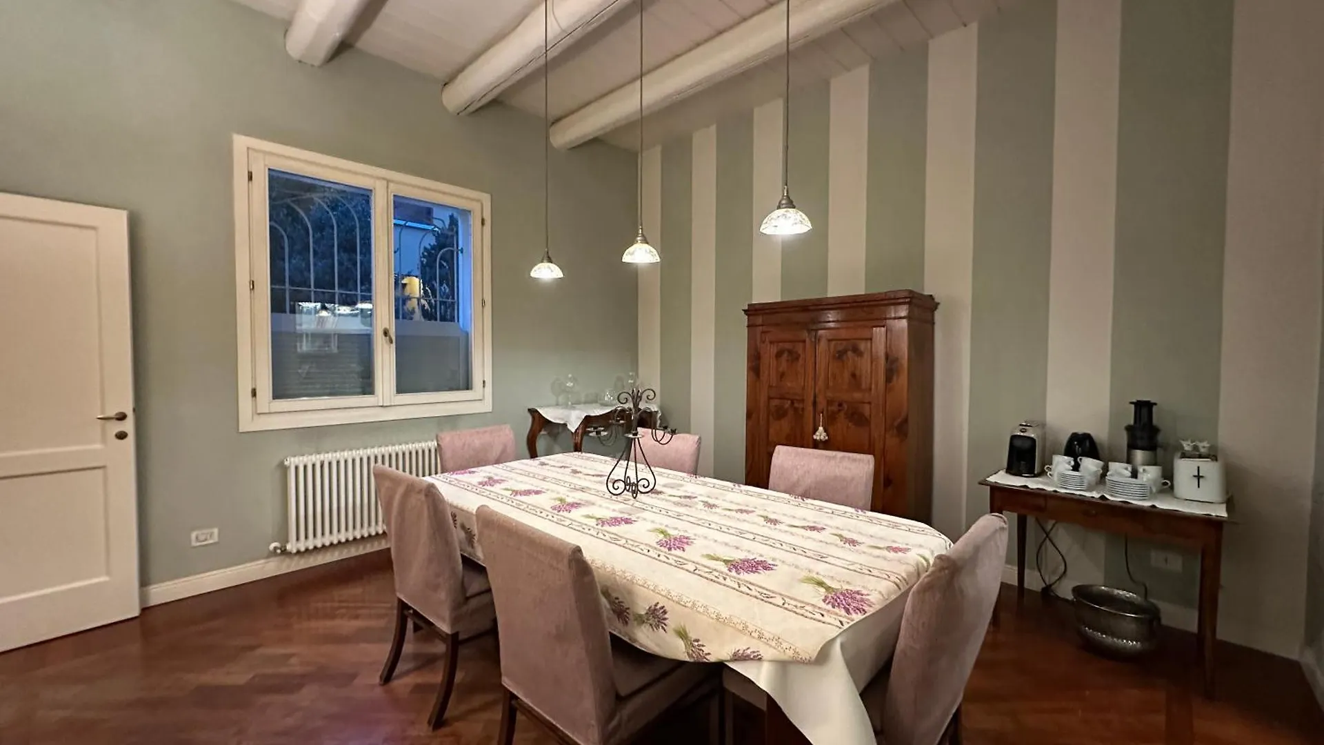 Room & Breakfast Rondinelli Ravenna Italy